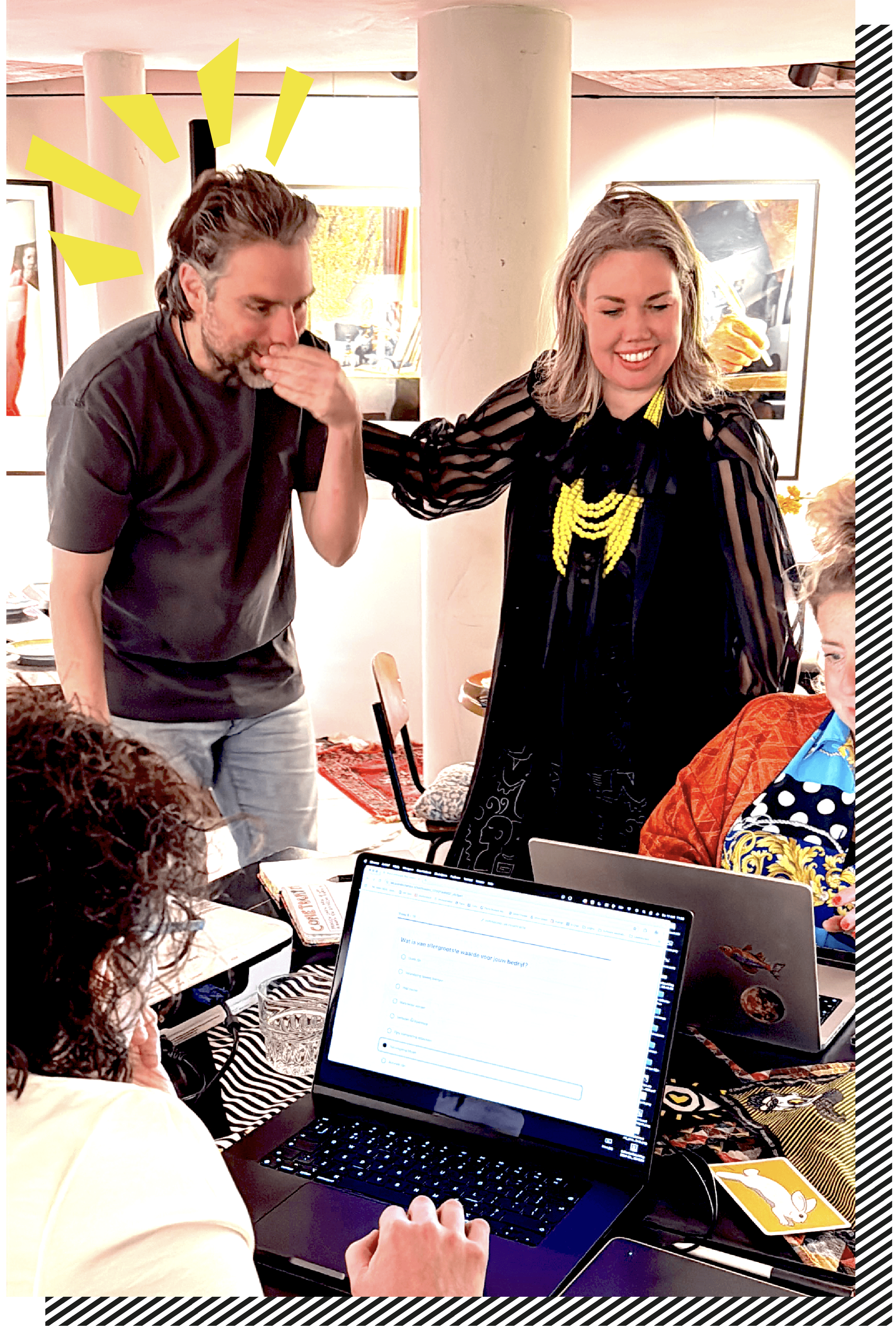 Krys en Rogier aan het werk tijdens een sessie